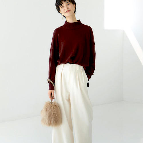 白パンツの冬コーデ30選 真似したい30代40代の着こなし術をご紹介 Folk