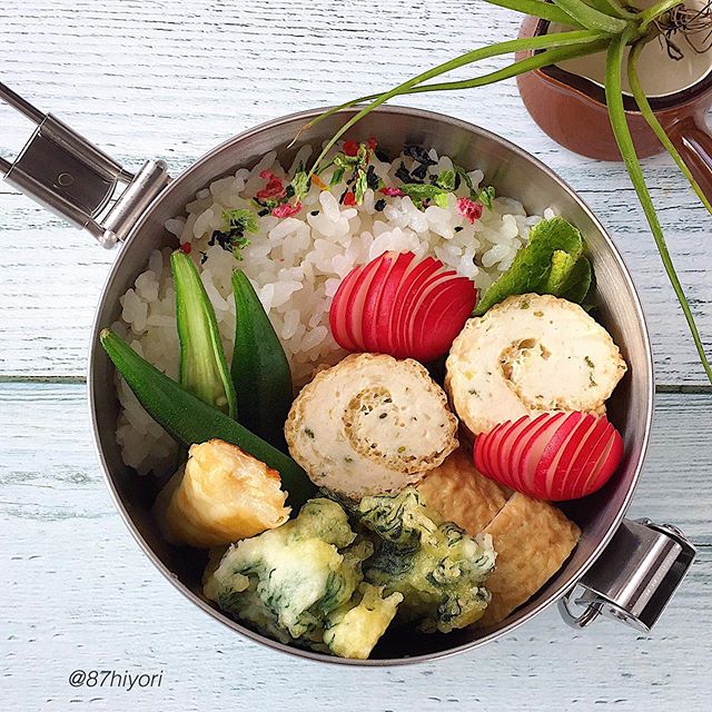 アイデアな作り置きに！鶏ひき肉の油揚げロール