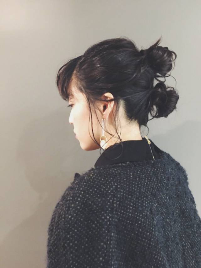 黒髪 ミディアム パーマ ヘアアレンジ5