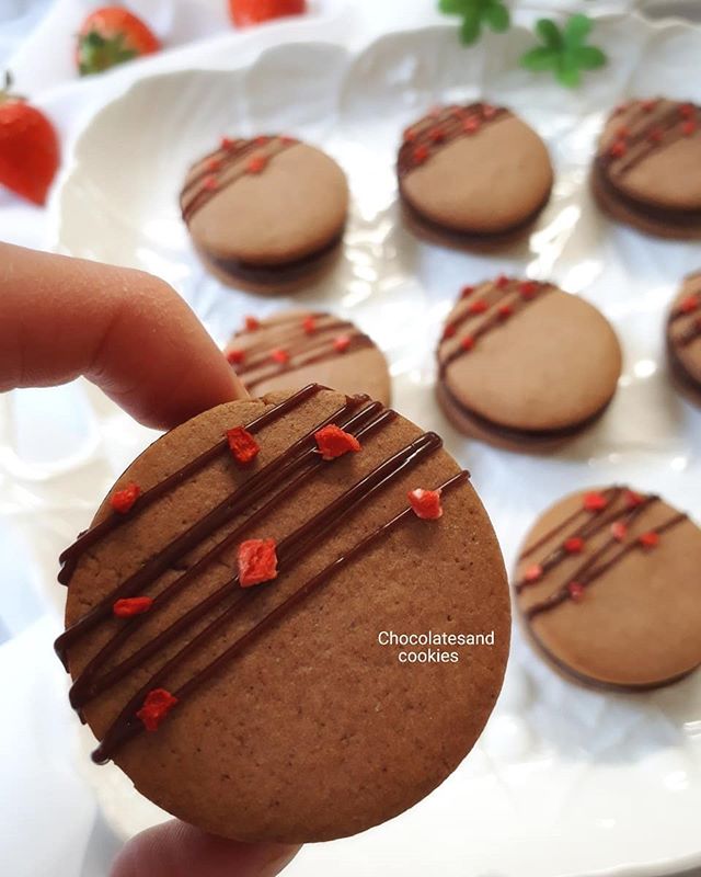 手作りで！生チョコレシピのサンドクッキー