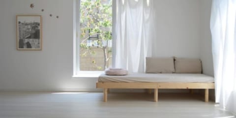 究極のシンプル！ミニマリストのリビングインテリア＆収納術を大公開☆