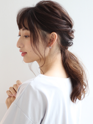 ブラウンヘアカラー×くるりんぱ×ショートバング