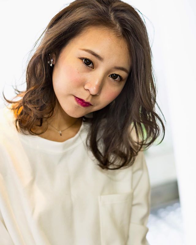 ゴージャス可愛いミディアムヘアスタイル