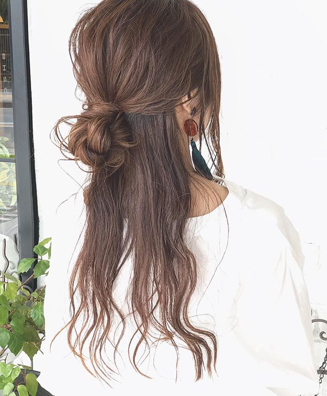 お花見におすすめの髪型《ロングヘアアレンジ》2