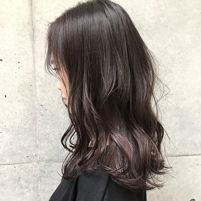 おすすめ暗髪ヘアカラー×ロング3