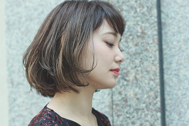 個性を発揮できる30代のヘアスタイル