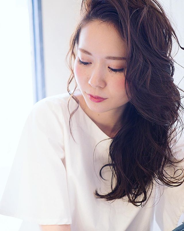 30代のあでやかさ溢れるヘアスタイル