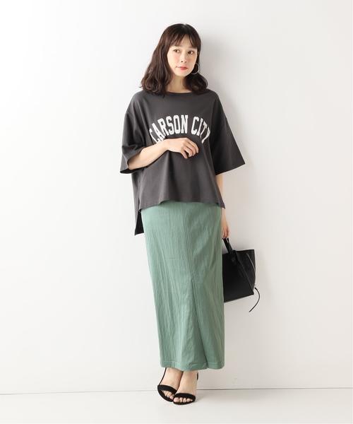 Tシャツを使った春の抜け感コーデ