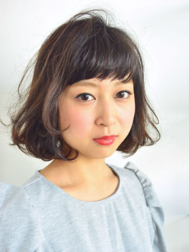 若さあふれる華やかヘアスタイル