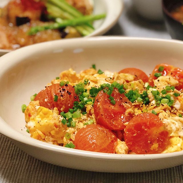 カレーうどんの副菜！トマトと卵の中華風炒め