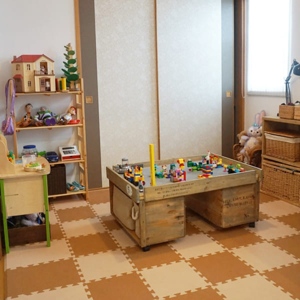 子供部屋にぴったりなプレイテーブル