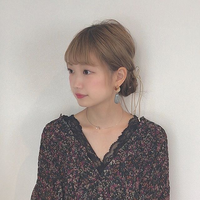 ハイトーンも乙女になるヘアアレンジ