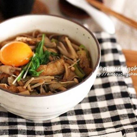 休日に美味しいお昼ご飯を！人気の月見そば