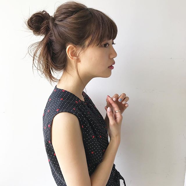 簡単くるりんぱでセミロングヘアアレンジ