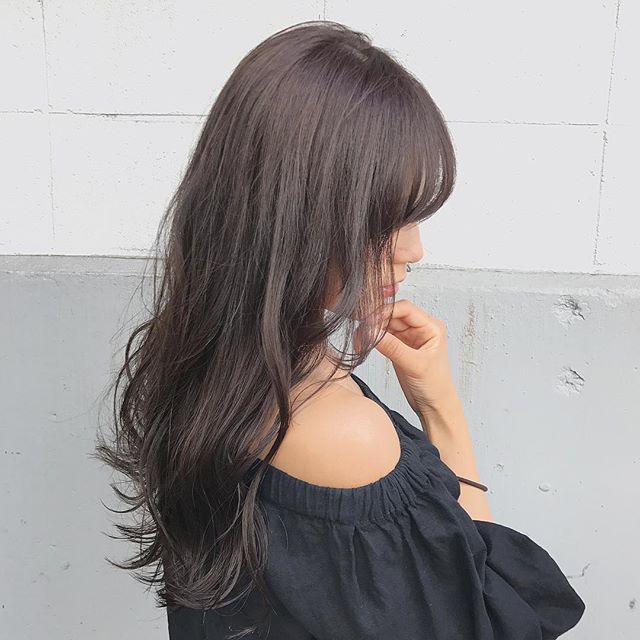 清涼感のある大人ヘアスタイル