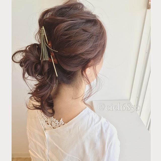 簡単なロングヘアアレンジ×お団子4