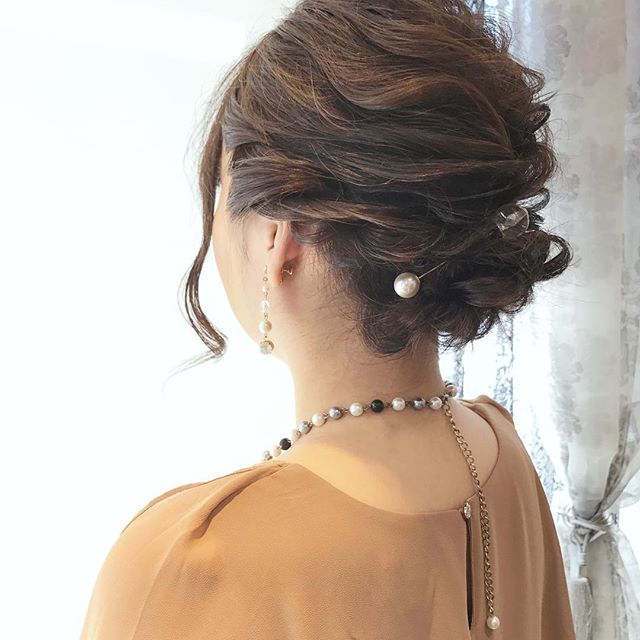 結婚式にもOK！ボブ編み込みヘアアレンジ