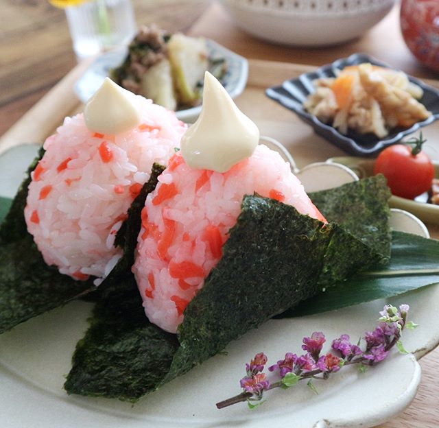 おしゃれで簡単な朝ご飯！紅生姜おにぎり