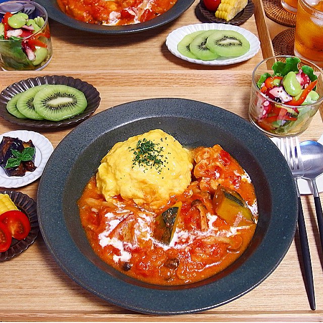 誕生日に！鶏むね肉と野菜のトマトクリーム煮