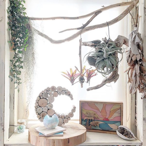 空間をナチュラルに演出する 流木を使ったインテリアをご紹介します Folk