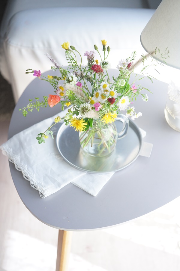 連載 大人も楽しめる野の花あそび 花活けのポイント 花冠 押し花の作り方紹介 Folk