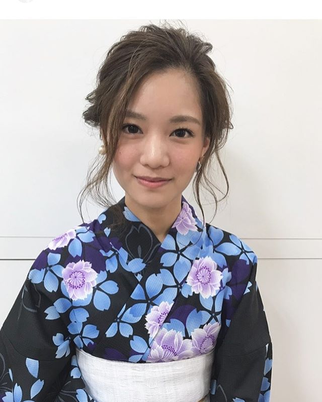 シンプルアップの色っぽ浴衣ヘアアレンジ