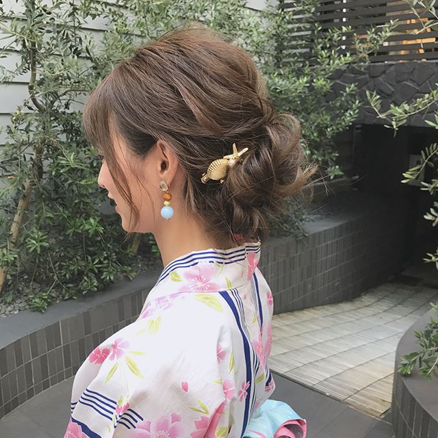 ルーズな抜け感浴衣ボブヘアアレンジ