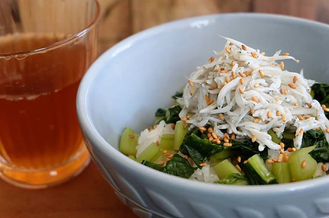 大量消費できる食べ方！野沢菜漬けとしらす丼