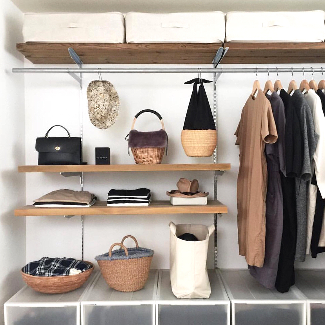 服は 見せる収納 でショップ風を叶えよう おしゃれなディスプレイのコツを大公開 Folk