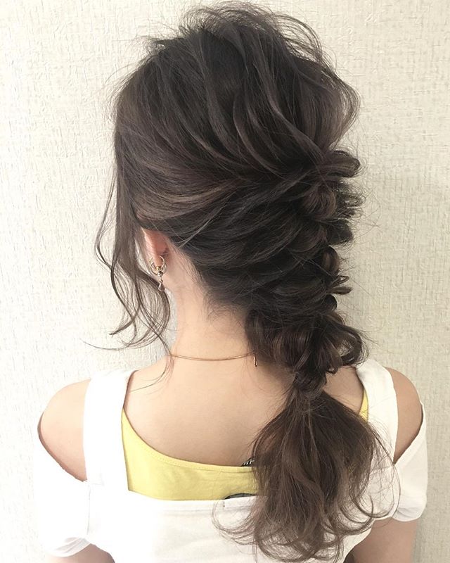 秋のおすすめヘアアレンジ《ロング》