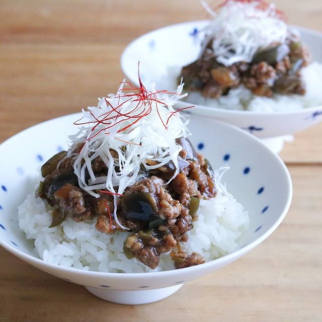 話題のスタミナ丼！簡単なレシピのジャージャー丼