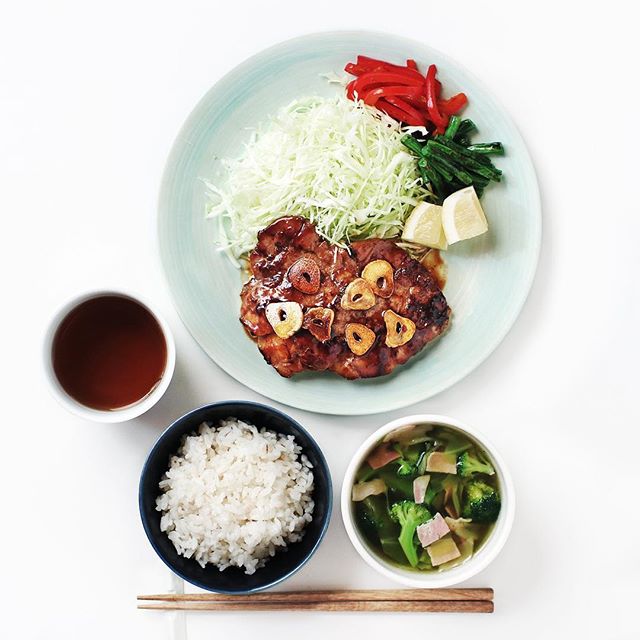 ボリューム満点！夏に食べたいトンテキ