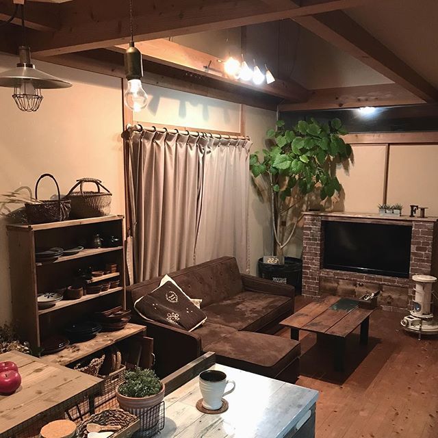 カーテンで部屋全体のバランスを決める