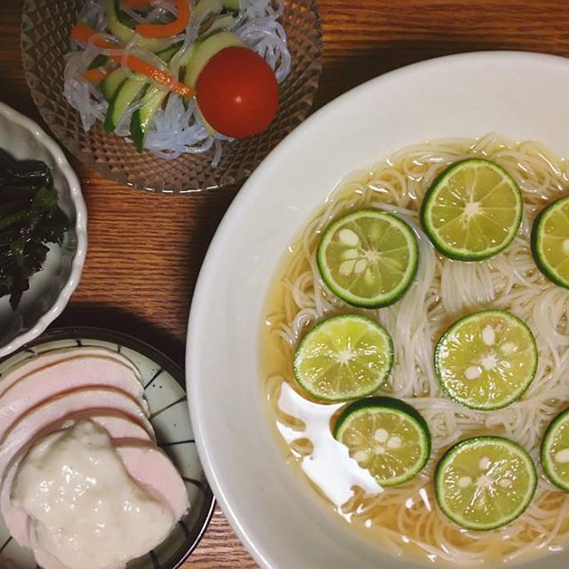 エスニックなレシピ！アジアン風すだち素麺