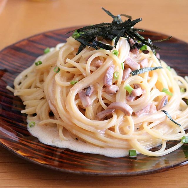 何もしたくない時のご飯！イカの塩辛パスタ