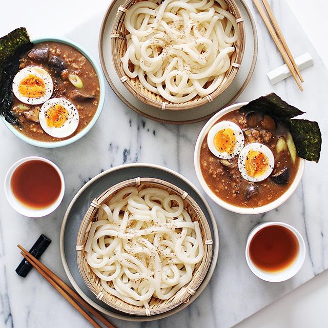 子供に人気！晩ご飯に冷やしカレーうどん