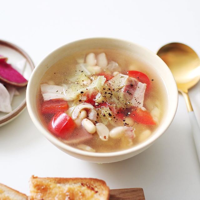 朝ごはんでダイエット！簡単な豆野菜スープ