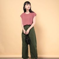 華やかで甘くなりすぎない♡ピンクのTシャツ＆カットソーコーデ15選