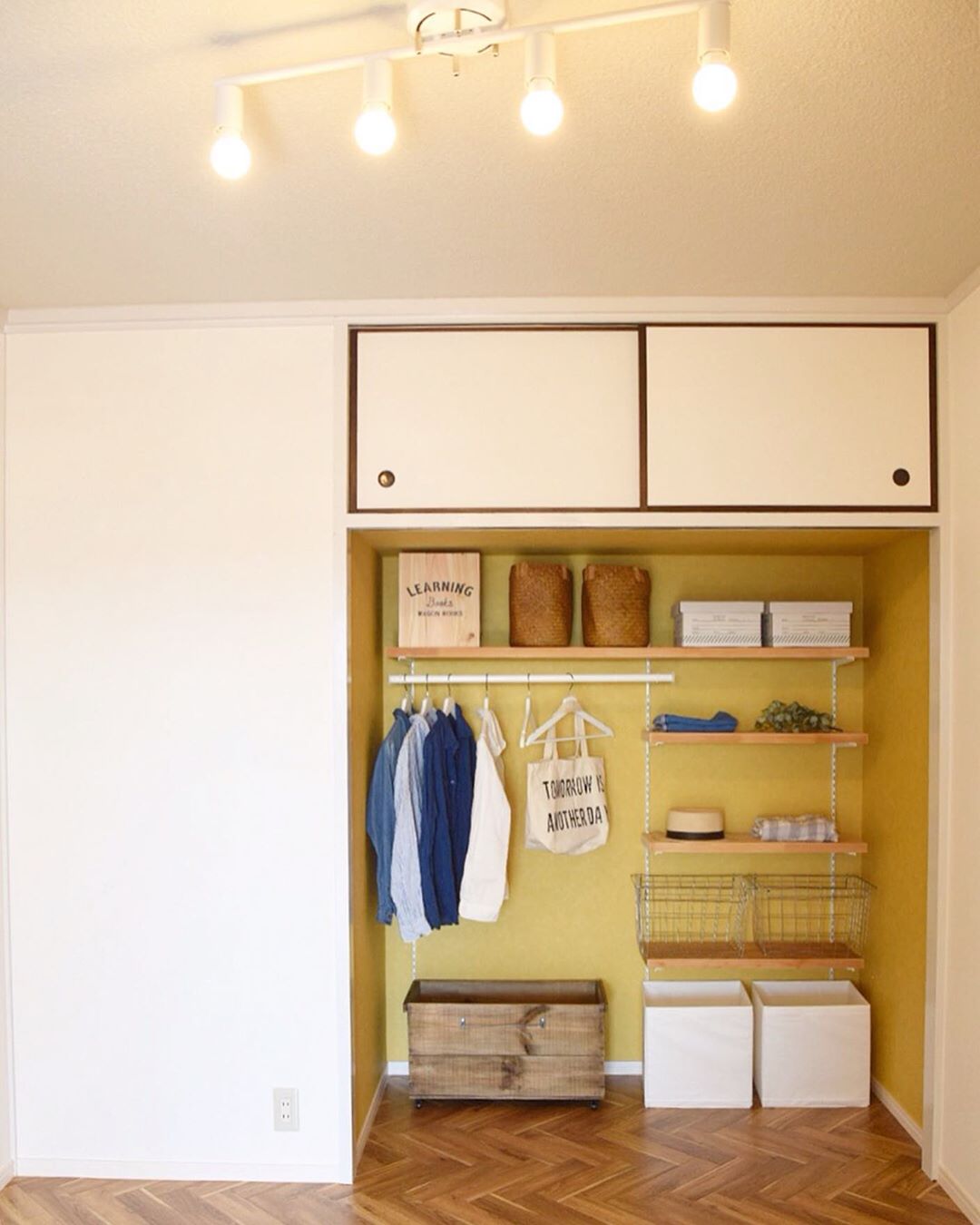押入れに突っ張り棒を活用しよう 真似したいみんなのdiyアイデアを大公開 Folk