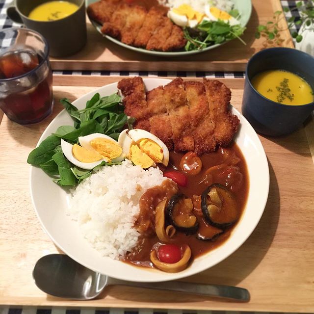 美味しい人気の料理。シーフードカレー