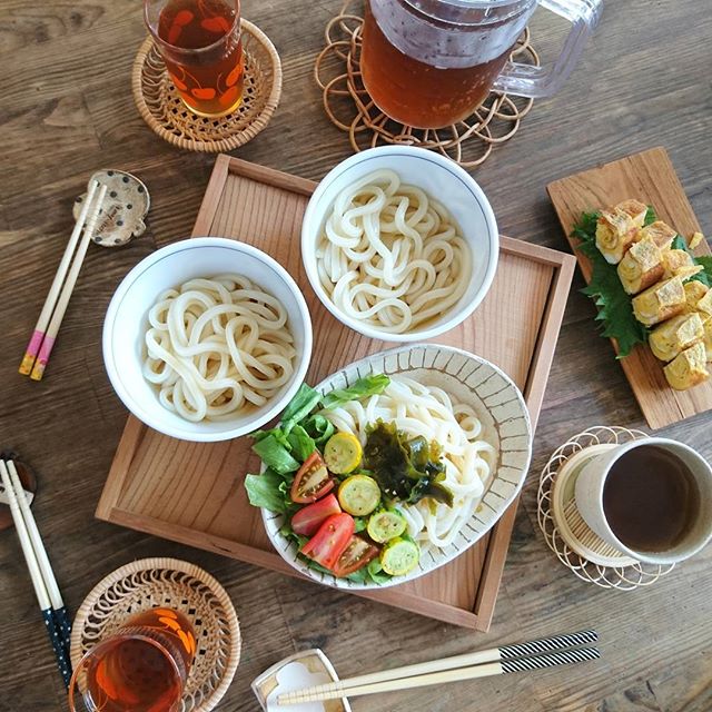 ビタミンCが豊富。冷たいサラダうどん