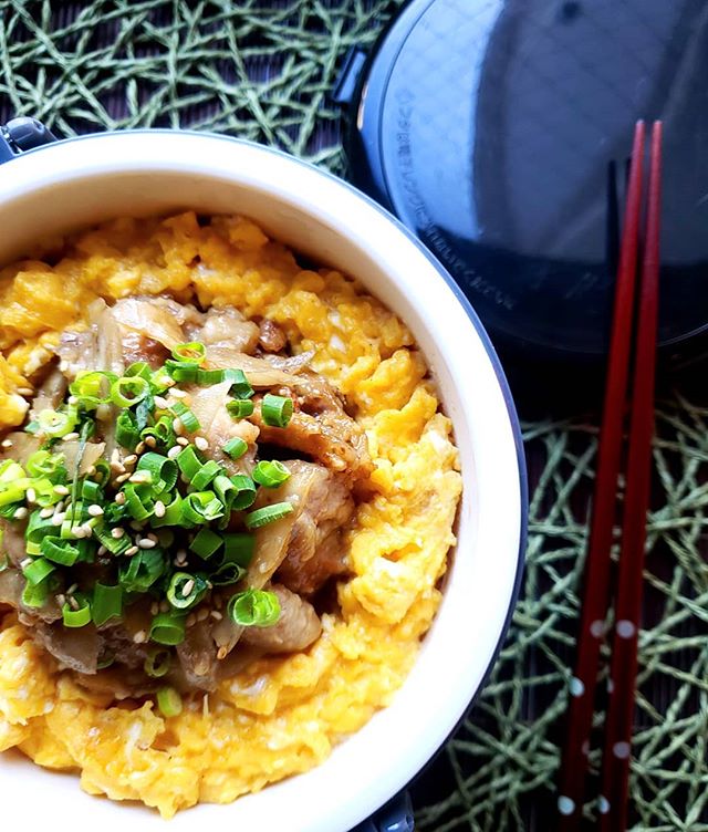 和風のレシピ。美味しいとろ玉鶏ごぼう丼