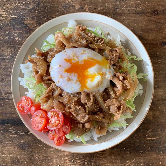 女子も大好き！おすすめの生姜焼き丼