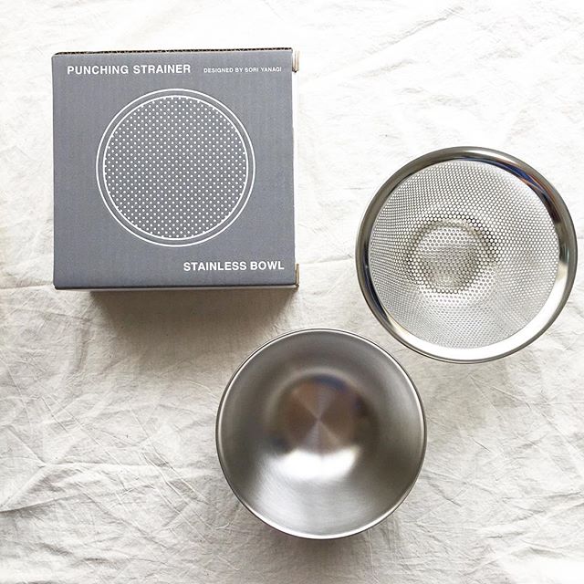 柳宗理のパンチングストレーナー＆ボウル