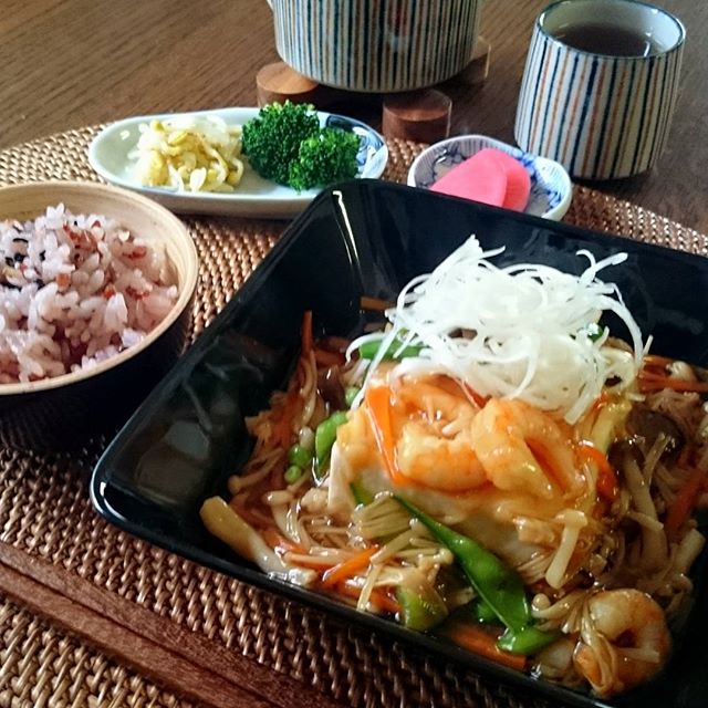 お酒に合う！エビとキノコのあんかけ豆腐