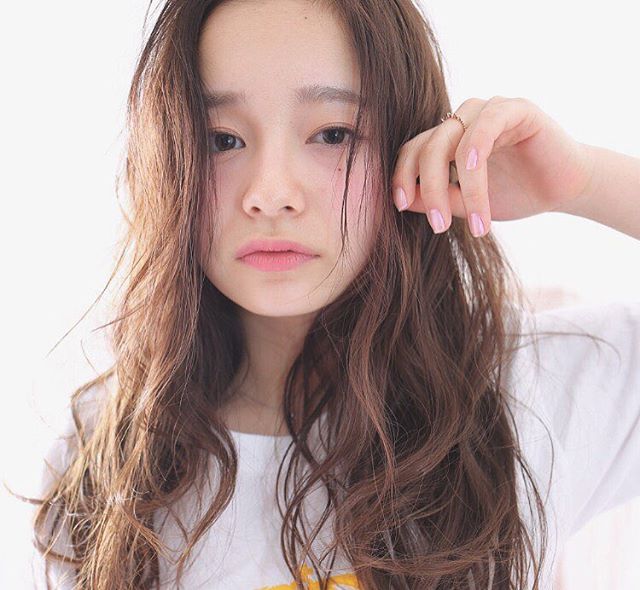 前髪なしヘアスタイル×ロングヘア