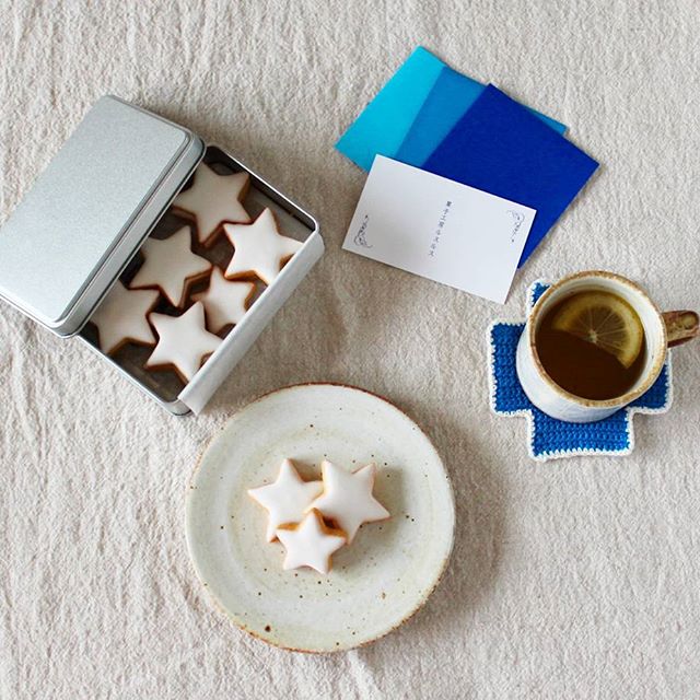 おしゃれな洋菓子！菓子工房ルスルスの夜空缶