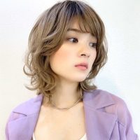 マッシュウルフ×ミディアムヘアはこれで確認！大人女子に似合うスタイルは？