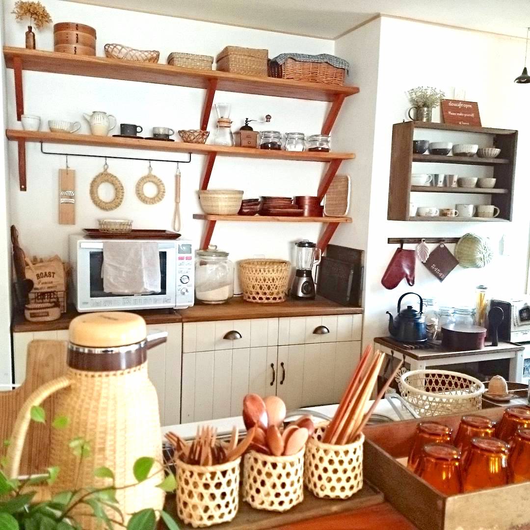 食器棚をリメイクする方法って 簡単diyアイデア7選でおしゃれに大変身 Folk 食器棚をリメイクする方法って 簡単diyアイデア7選でおしゃれに大変身 Folk