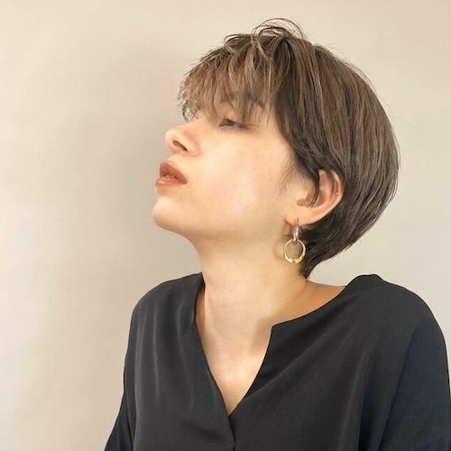童顔女子に似合うショート特集 大人っぽさ 可愛い似合わせヘアをご紹介 Folk